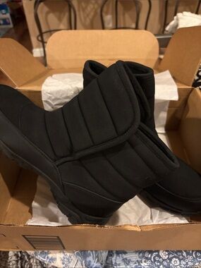 Lands End Expedition Quilted Men’s Outdoor Boots Insulated/Waterproof